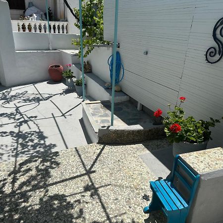 Brinia Cosy Apartment Poros Town Exterior foto