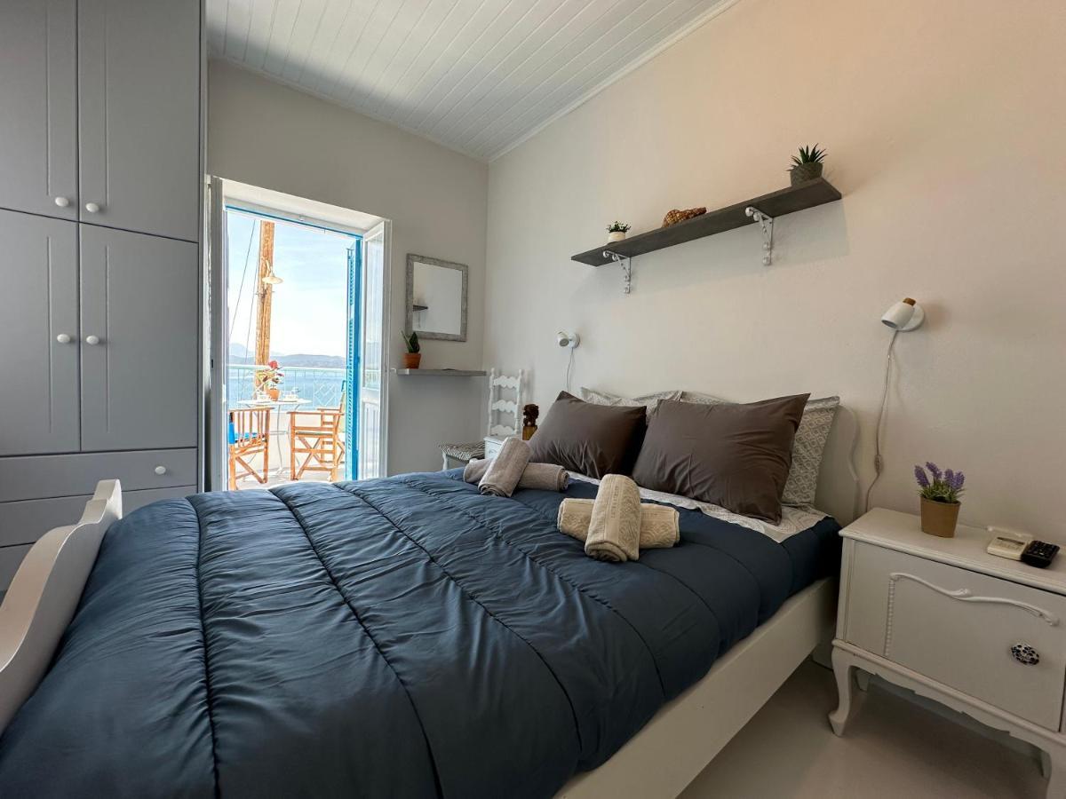 Brinia Cosy Apartment Poros Town Exterior foto